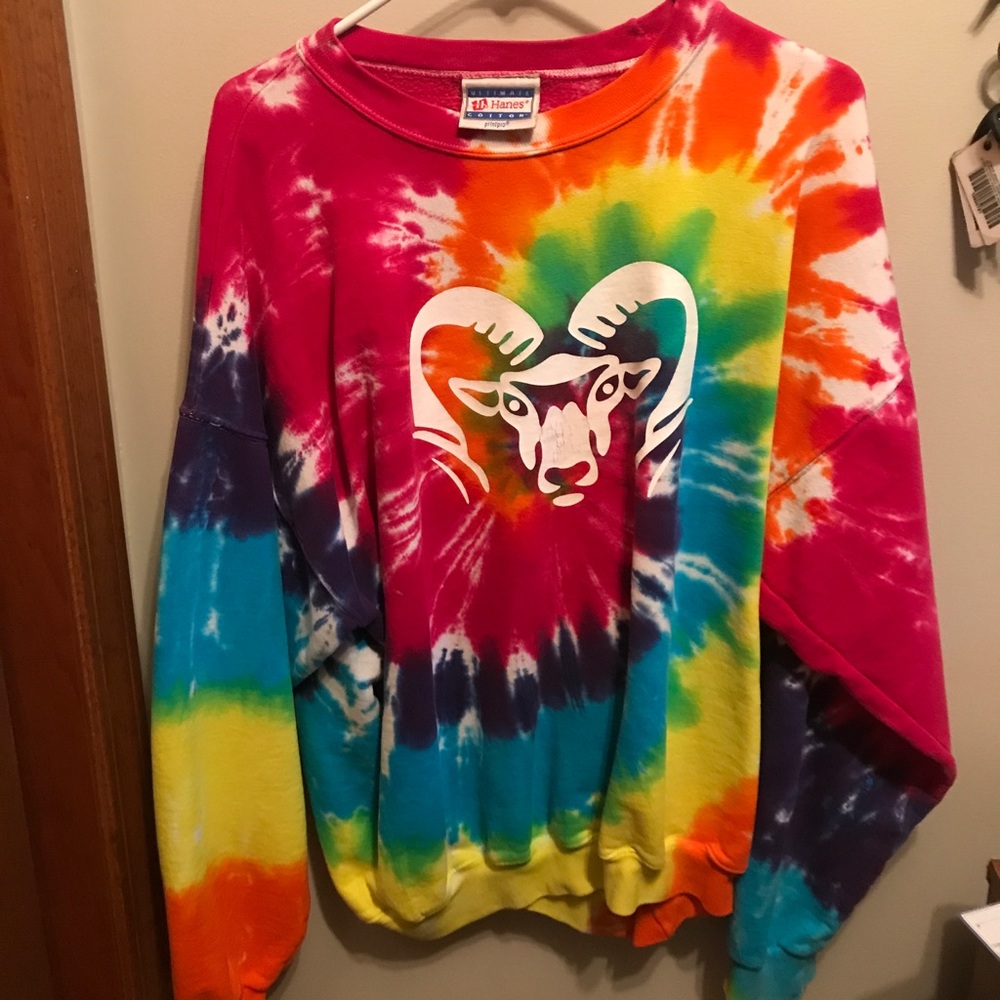 Sweatshirt